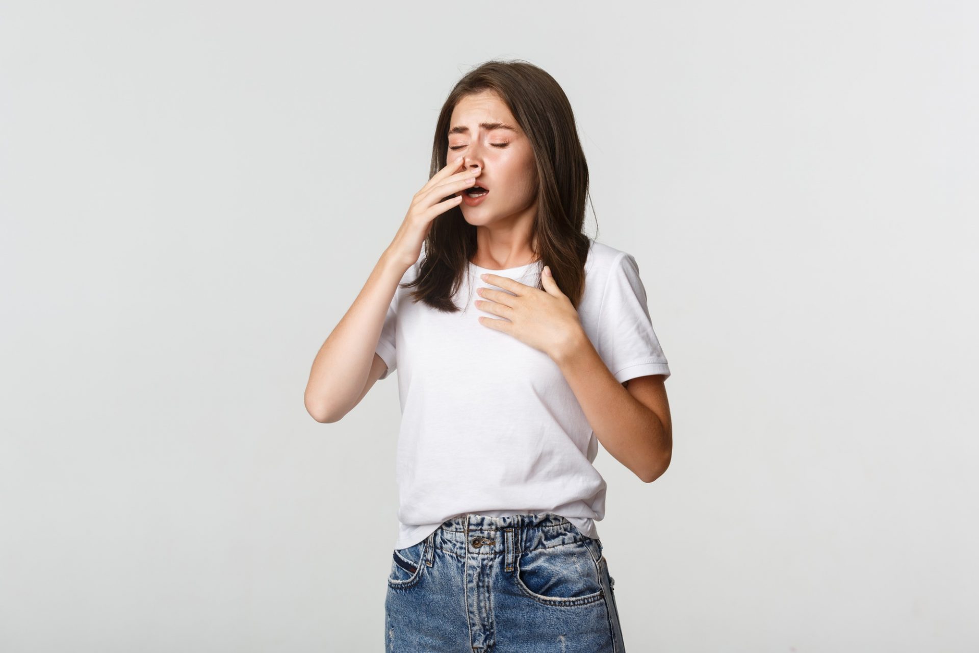 Cara mengatasi sesak nafas karena batuk secara alami