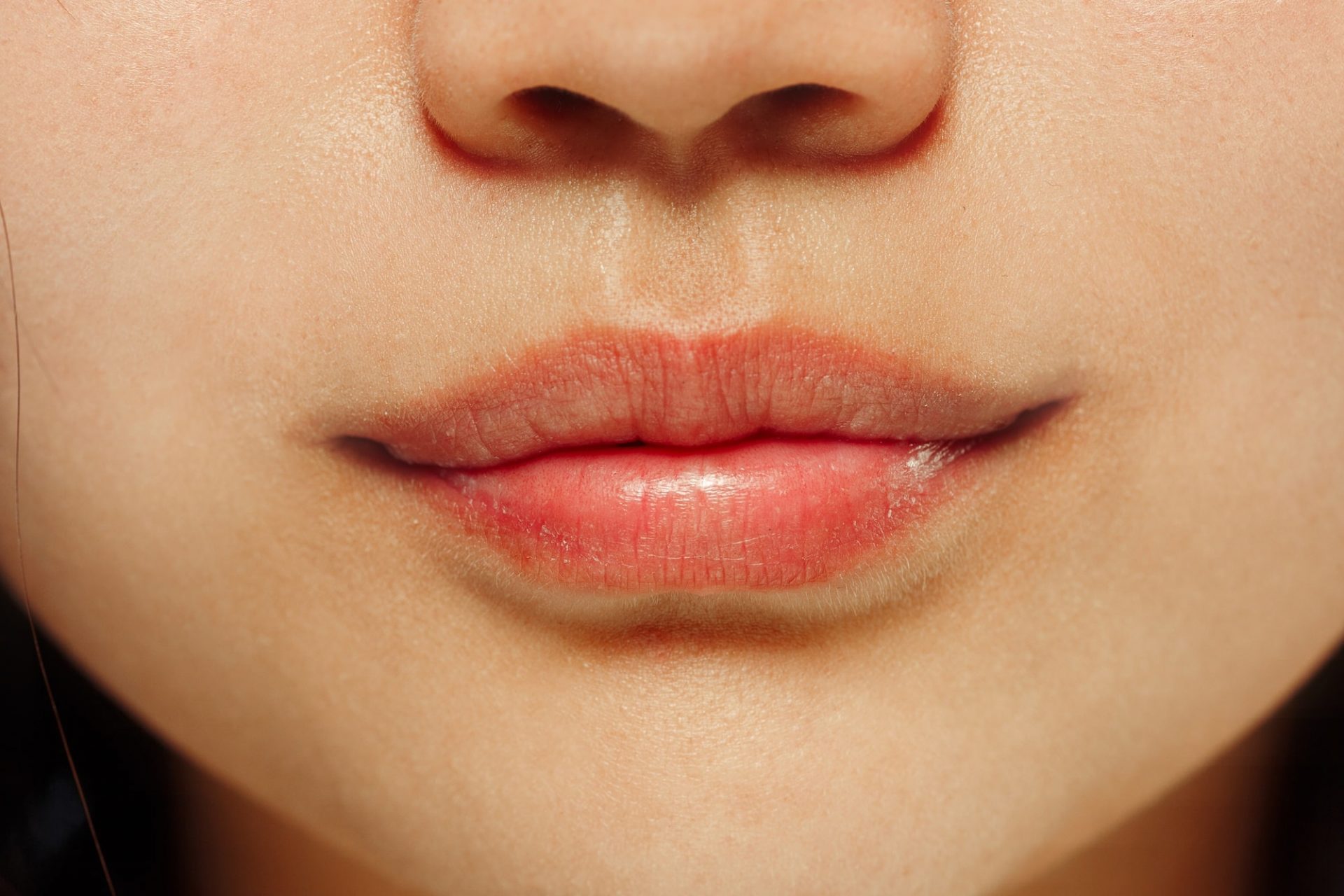 7 Tips Mengecilkan Bibir Tanpa Operasi - Jovee.id